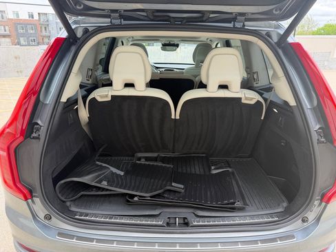 Used 2018 Volvo XC90 T6 Momentum w/ Convenience Package AWD/4WD image 27