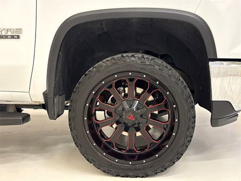 Used 2024 Chevrolet Silverado 2500 LT w/ Texas Edition image 7