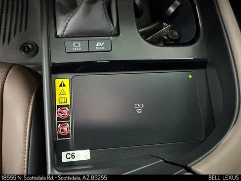 Used 2025 Lexus ES 300h w/ Premium Package FWD image 27