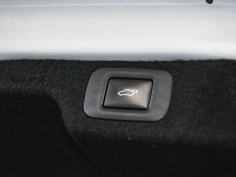 Used 2022 Lexus LS 500h AWD w/ Luxury Package image 75