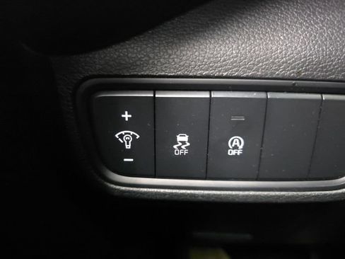 Used 2023 Kia Soul LX w/ Option Group 015 FWD image 29