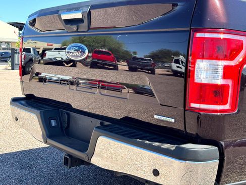 Used 2018 Ford F150 XLT w/ Equipment Group 302A Luxury image 6