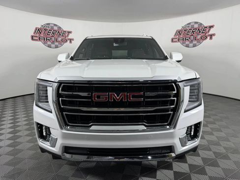 Used 2023 GMC Yukon XL SLT AWD/4WD image 2