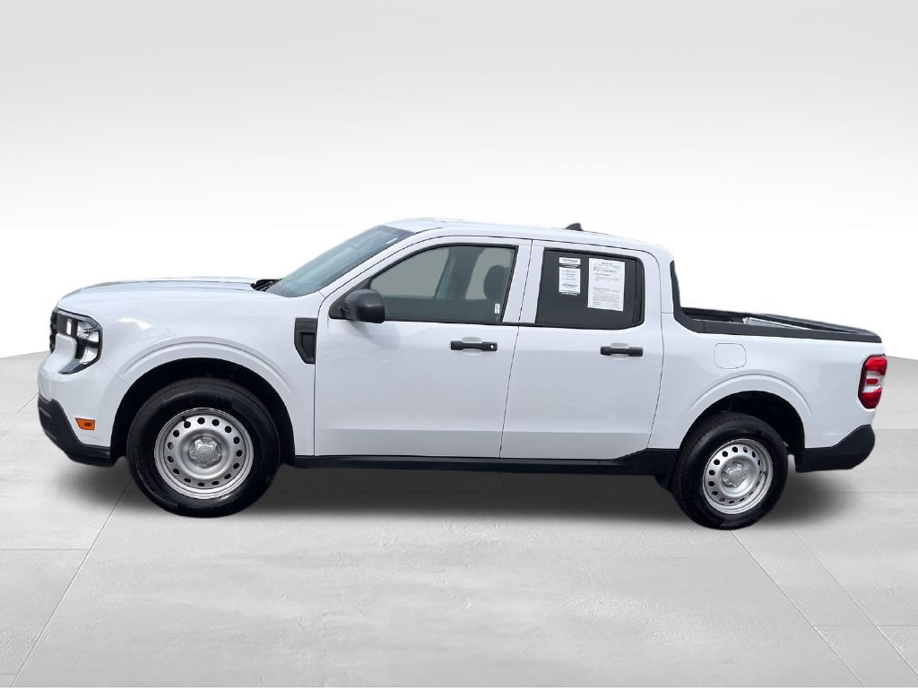 Used 2025 Ford Maverick XL w/ Equipment Group 102A AWD/4WD image 2