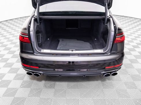 Used 2022 Audi S8 image 33