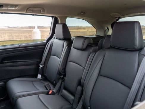 Used 2024 Honda Odyssey EX-L image 15