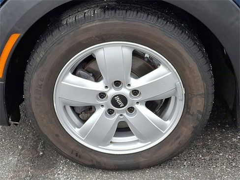 Used 2017 MINI Cooper 2-Door Hardtop image 8