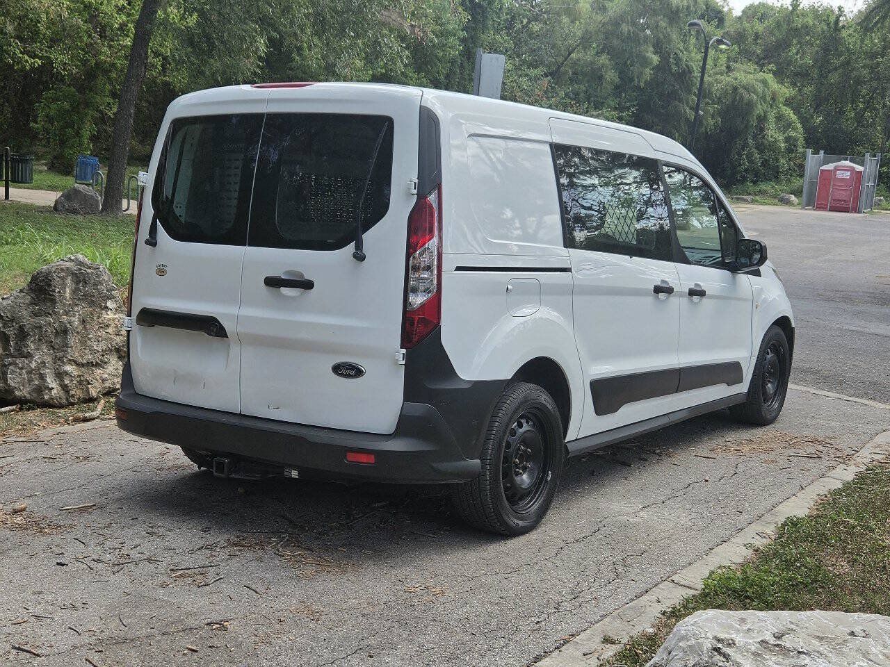 Used 2019 Ford Transit Connect XL FWD image 3