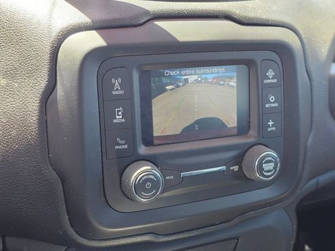 Used 2019 Jeep Renegade Sport w/ Sport Appearance Group AWD/4WD image 33