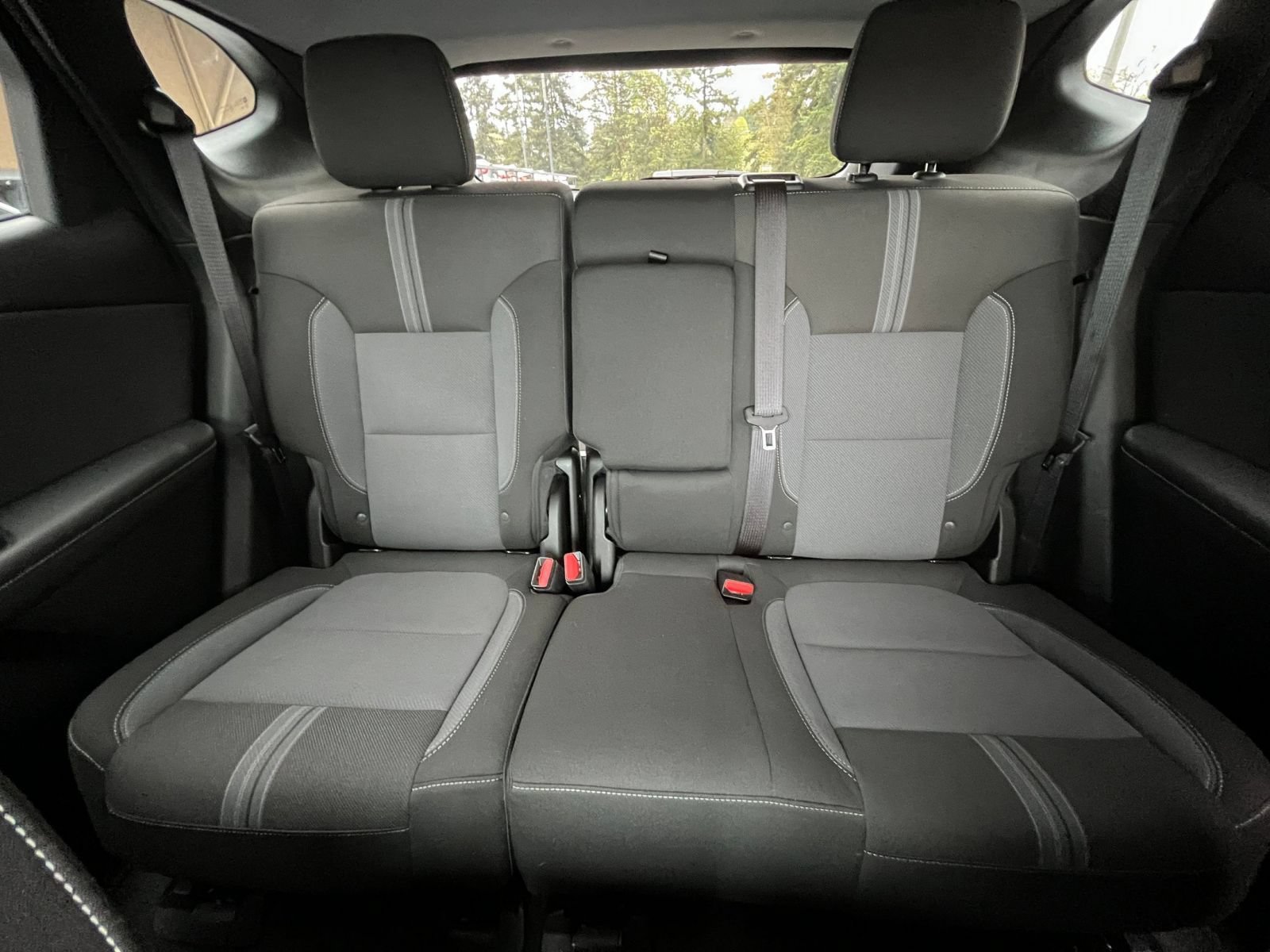 Used 2025 Chevrolet Blazer LT FWD image 38