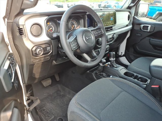 Used 2026 Jeep Wrangler Unlimited Sport AWD/4WD image 15