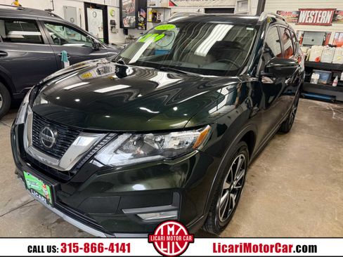 Used 2020 Nissan Rogue SL image 1