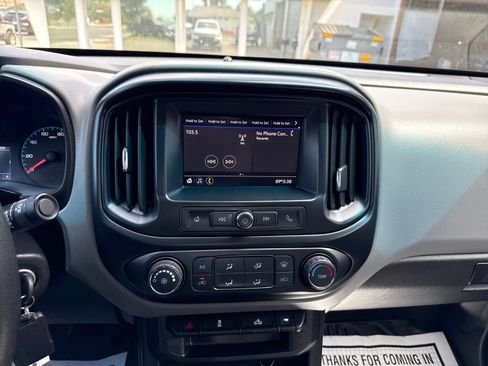 Used 2022 Chevrolet Colorado W/T w/ WT Convenience Package AWD/4WD image 18