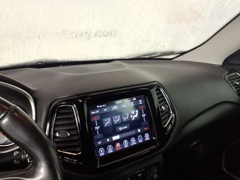 Used 2020 Jeep Compass Limited image 25