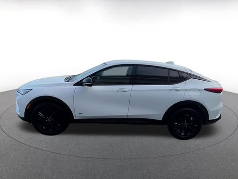 Used 2025 Buick Envista Sport Touring image 11