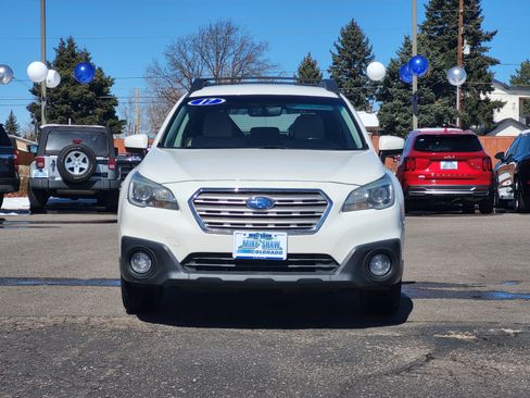 Used 2017 Subaru Outback 2.5i Premium image 2