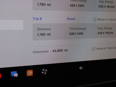 Used 2021 Tesla Model 3 Standard Range Plus image 33