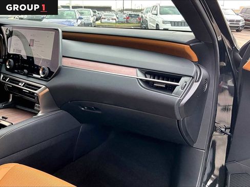 Used 2025 Lexus RX 350 Premium image 15