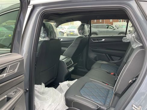 New 2026 Volkswagen Atlas Cross Sport SEL Premium R-Line AWD/4WD image 12