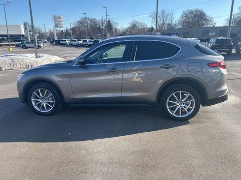 Used 2018 Alfa Romeo Stelvio Ti image 8