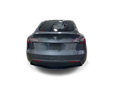 Certified 2023 Tesla Model Y Long Range AWD/4WD image 5