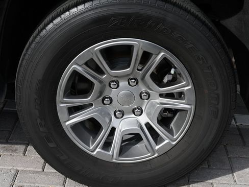 Used 2023 Jeep Wagoneer 4WD image 45