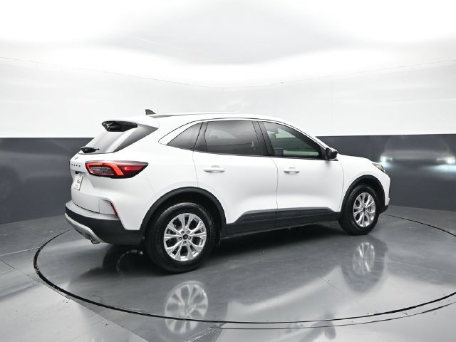 Used 2023 Ford Escape Active FWD image 7