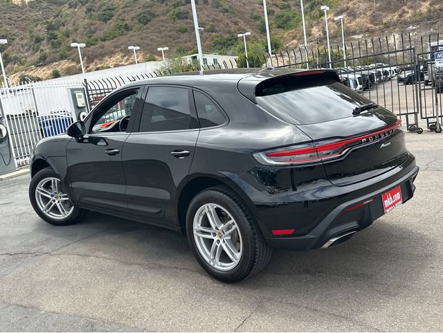Used 2023 Porsche Macan Turbo AWD/4WD image 4