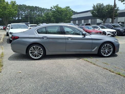 Used 2023 BMW 530i w/ Executive Package RWD image 5
