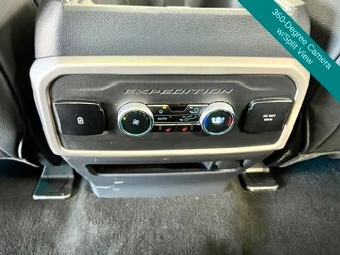 Used 2024 Ford Expedition Limited AWD/4WD image 22