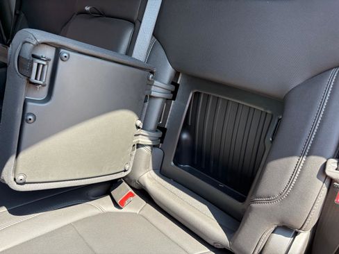 Used 2021 Chevrolet Silverado 1500 LTZ image 23