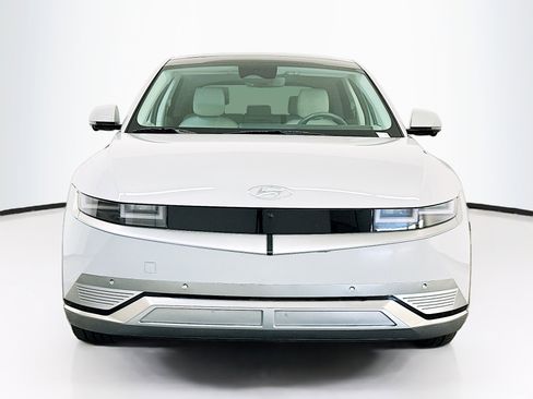 Used 2023 Hyundai Ioniq 5 Limited image 2