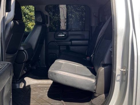 Used 2022 Chevrolet Silverado 2500 Custom w/ Custom Value Package AWD/4WD image 15