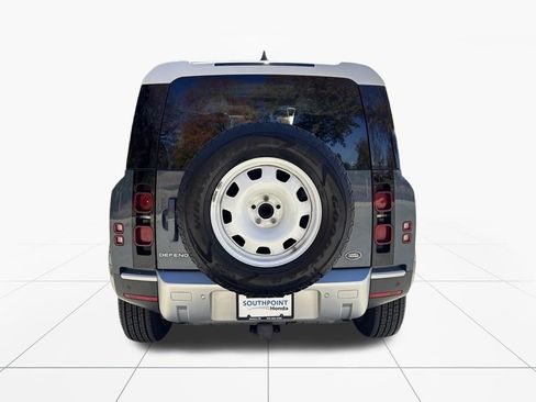 Used 2020 Land Rover Defender 110 S image 7