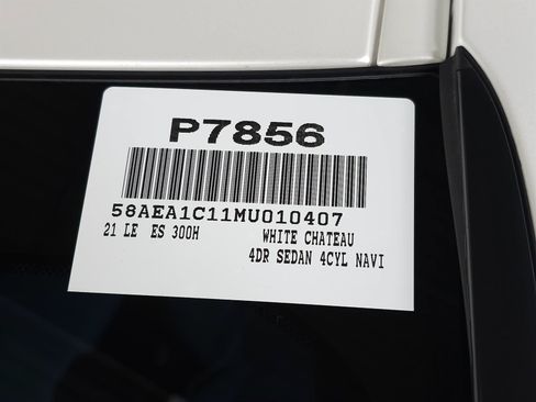 Used 2021 Lexus ES 300h w/ Accessory Package 2 FWD image 37