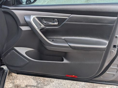 Used 2018 Nissan Altima 2.5 SL FWD image 33