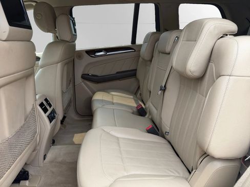 Used 2015 Mercedes-Benz GL 450 4MATIC image 16