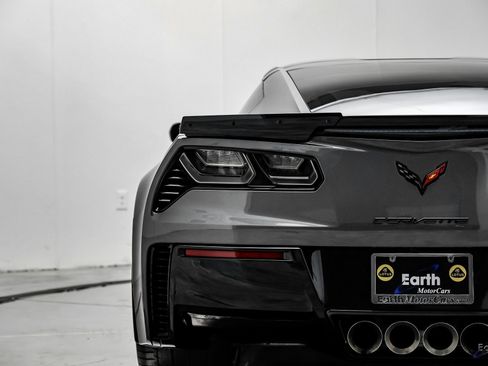 Used 2016 Chevrolet Corvette Z06 w/ 2LZ Preferred Equipment Group image 16