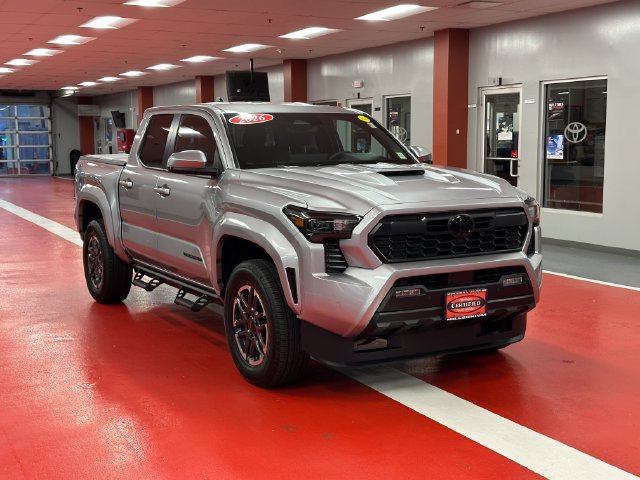Certified 2026 Toyota Tacoma TRD Sport w/ TRD Sport Upgrade Package AWD/4WD image 2