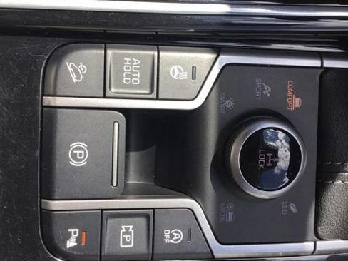 Used 2023 Kia Sorento SX AWD/4WD image 28