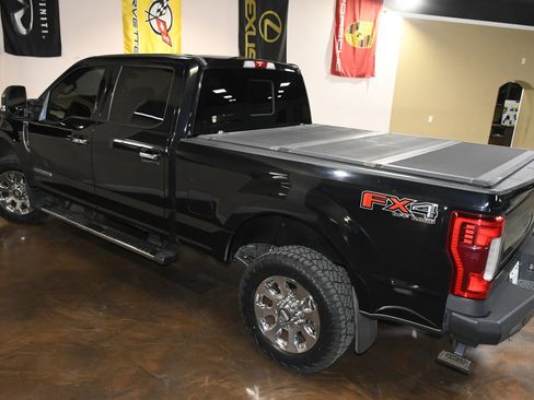 Used 2019 Ford F250 Lariat w/ Lariat Ultimate Package image 80