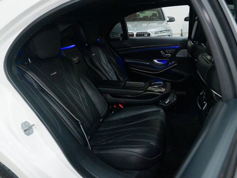 Used 2018 Mercedes-Benz S 63 AMG 4MATIC Sedan image 32