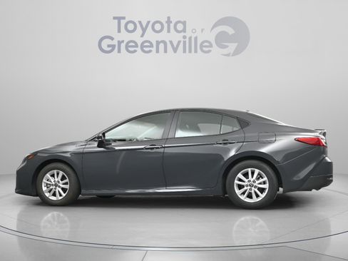 Used 2025 Toyota Camry LE FWD image 6