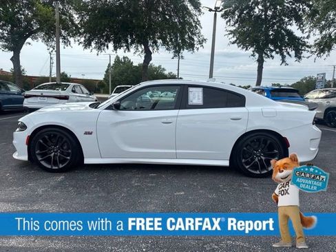 Used 2023 Dodge Charger Scat Pack w/ Plus Group RWD image 2