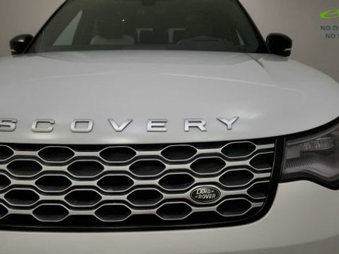 Used 2023 Land Rover Discovery Metropolitan Edition AWD/4WD image 23