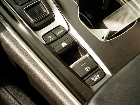 Used 2018 Honda Accord Hybrid image 15