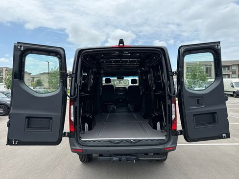 New 2025 Mercedes-Benz Sprinter 2500 image 15