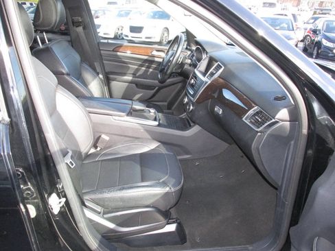 Used 2015 Mercedes-Benz ML 350 4MATIC image 23
