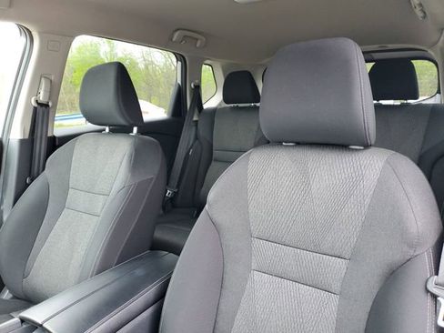 Used 2025 Nissan Rogue SV AWD/4WD image 14