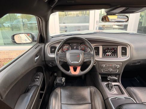 Used 2022 Dodge Charger SXT w/ Leather Interior Group RWD image 27